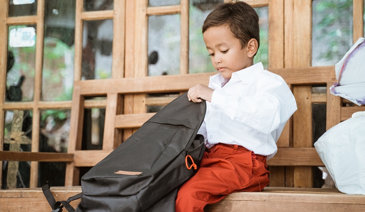 Pemkot Makassar Bagikan Seragam, Tas, dan Tumbler Gratis