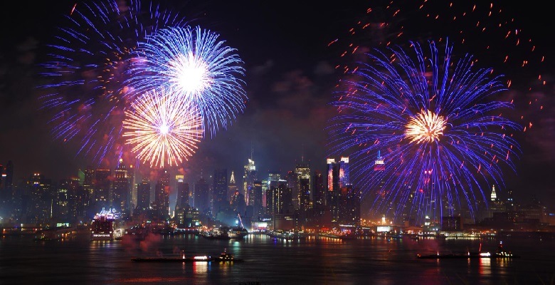 Ide Ucapan Tahun Baru yang Bikin Teman dan Keluarga Tersentuh